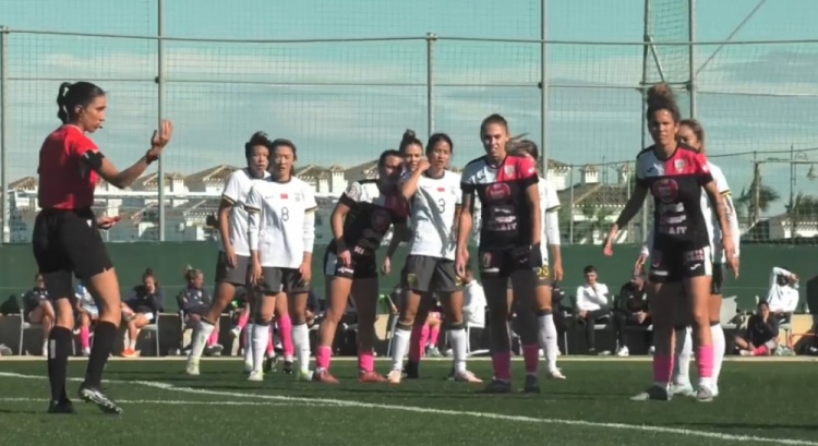  唐佳麗梅開二度、邵子欽破門，中國女足3-2擊敗Alhama俱樂部女足
