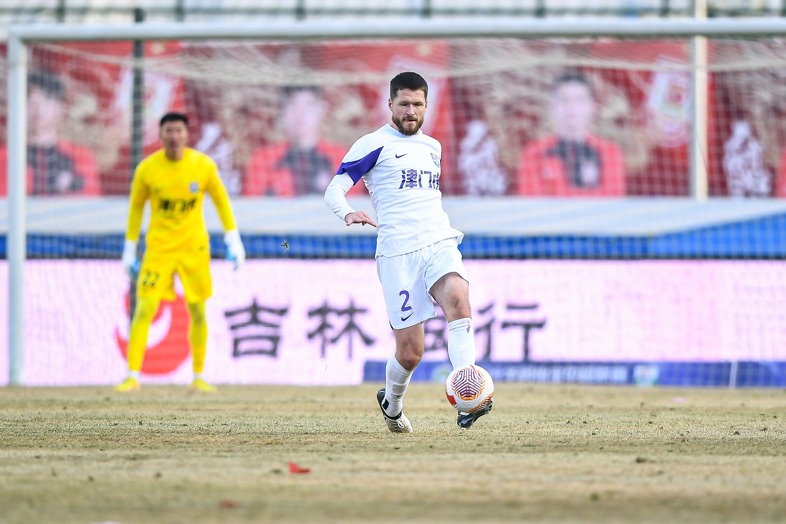  津門(mén)虎舊將亞冠對(duì)決格蘭特勝出，津媒：他離開(kāi)津門(mén)虎因存?zhèn)‰[患