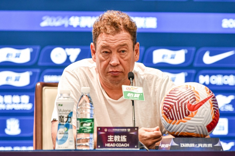  斯盧茨基：德比戰(zhàn)的關(guān)注度和意義都不太一樣，客觀說(shuō)雙方五五開